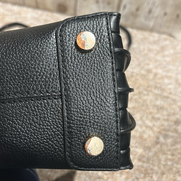 Michael Kors Black Satchel Crossbody Handbag w/adjustable strap & key holder - Picture 13 of 14